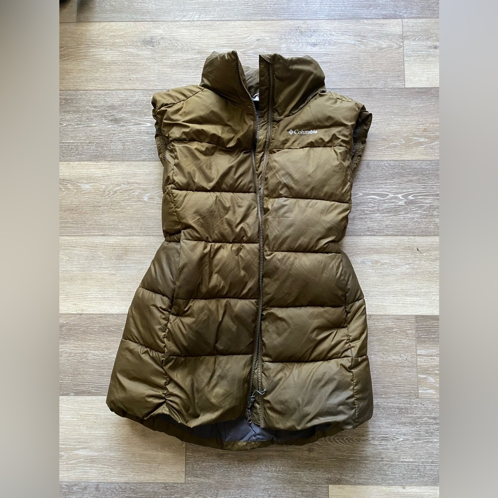 Columbia Women's Green Puffer Vest